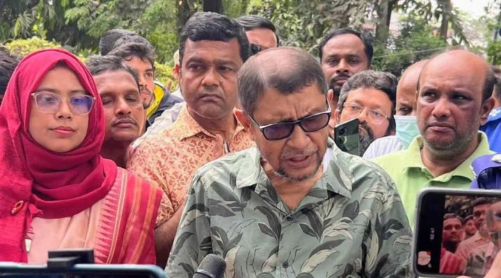 স্বাস্থ্যসেবা জনগণের দোরগোড়ায় পৌঁছে দিতে চাই: স্বাস্থ্যমন্ত্রী